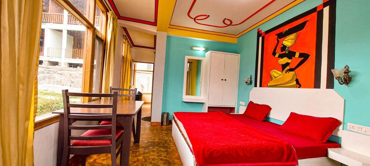 Хостел La Vaca India Manali Екстер'єр фото