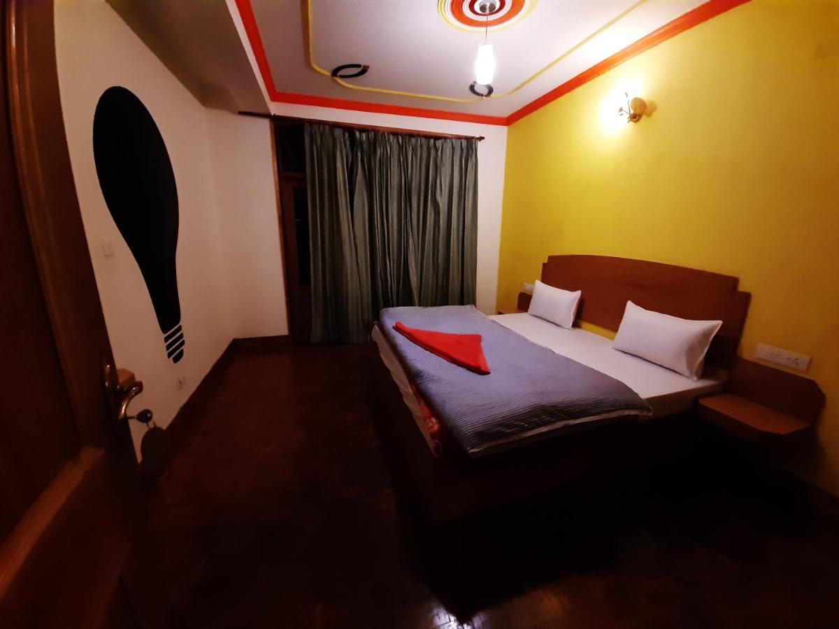 Хостел La Vaca India Manali Екстер'єр фото